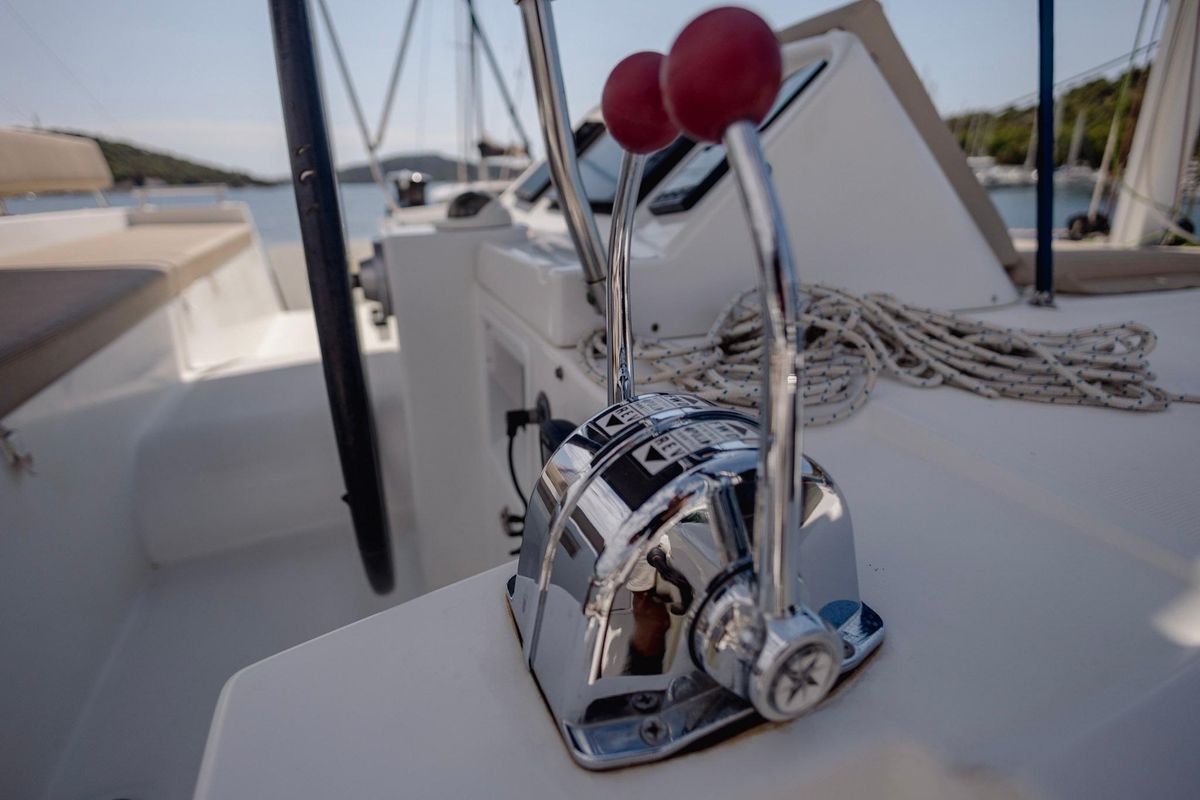 2011 Lagoon 45 