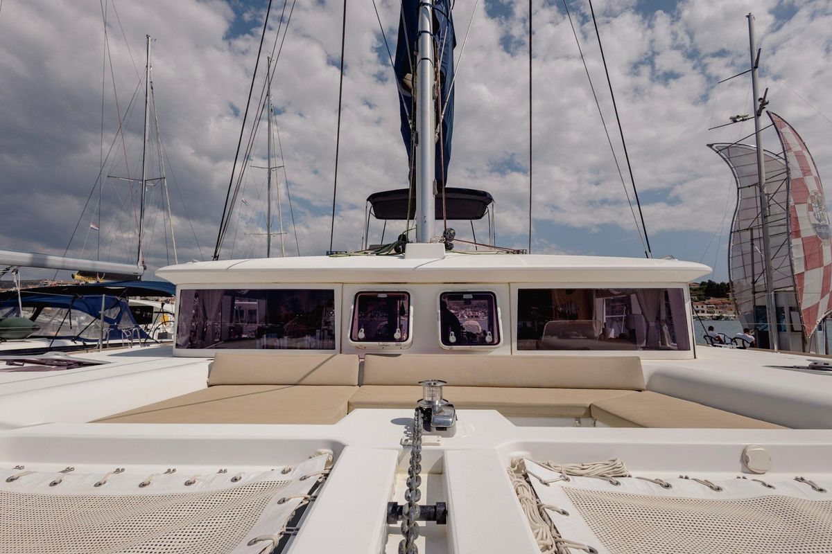 2011 Lagoon 45 