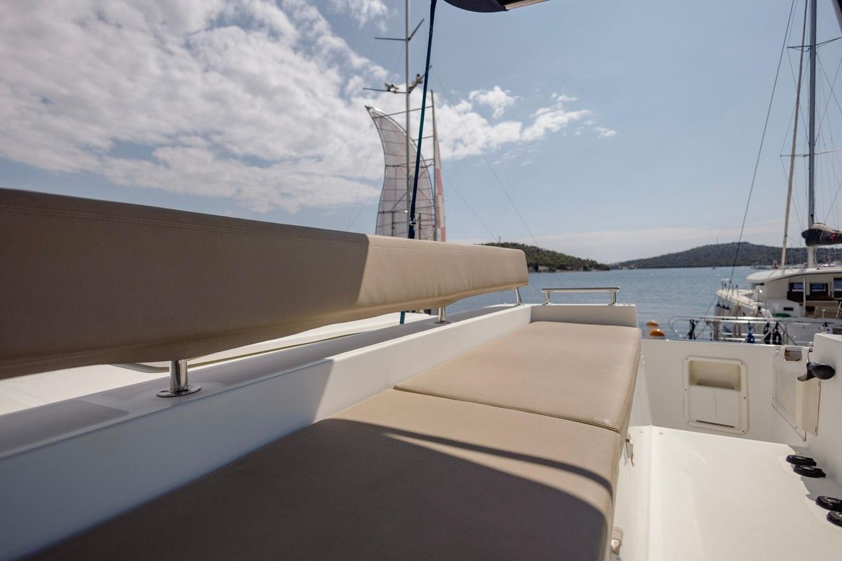 2011 Lagoon 45 