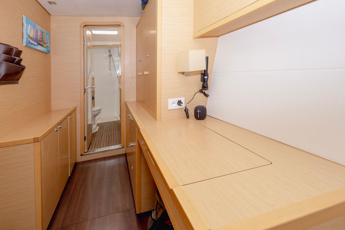 2011 Lagoon 45 