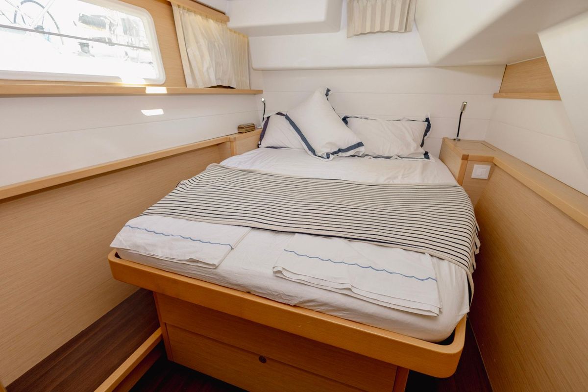2011 Lagoon 45 