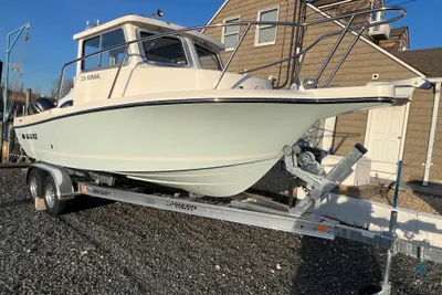 Defiance Admiral 220 EX