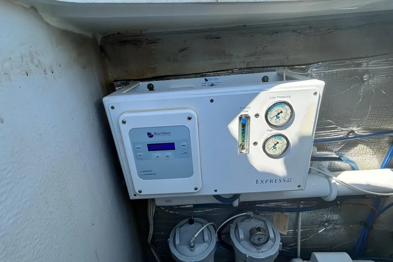  Yacht Photos Pics Control panel of a 2019 Fountaine Pajot Helia 44 Evolution yacht, featuring gauges and digital display.