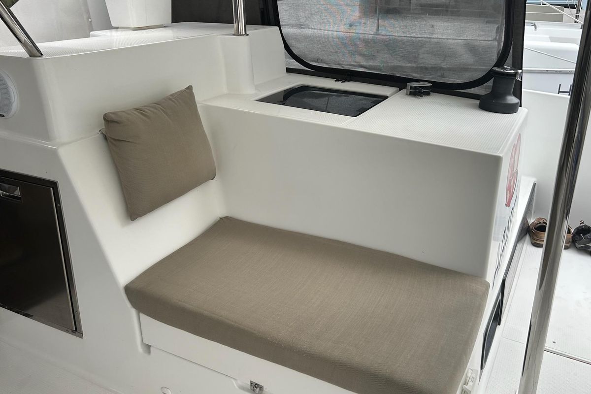 2019 Fountaine Pajot 44 
