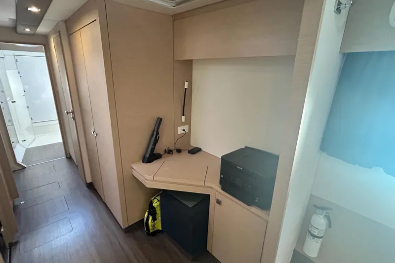  Yacht Photos Pics Interior of 2019 Fountaine Pajot Helia 44 Evolution yacht, featuring a modern workspace.