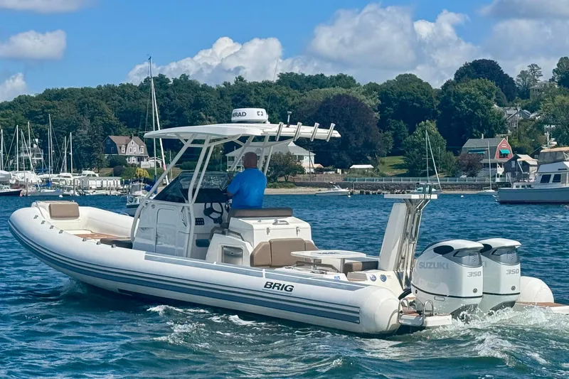  Yacht Photos Pics Port side