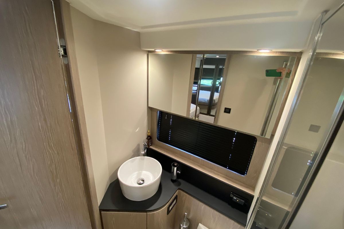 2021 Azimut 45 