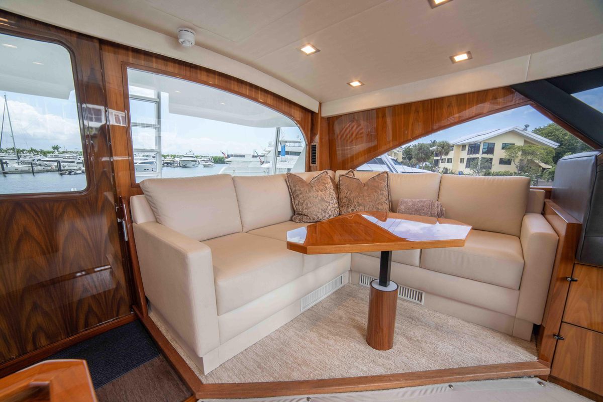 2019 Viking 72 