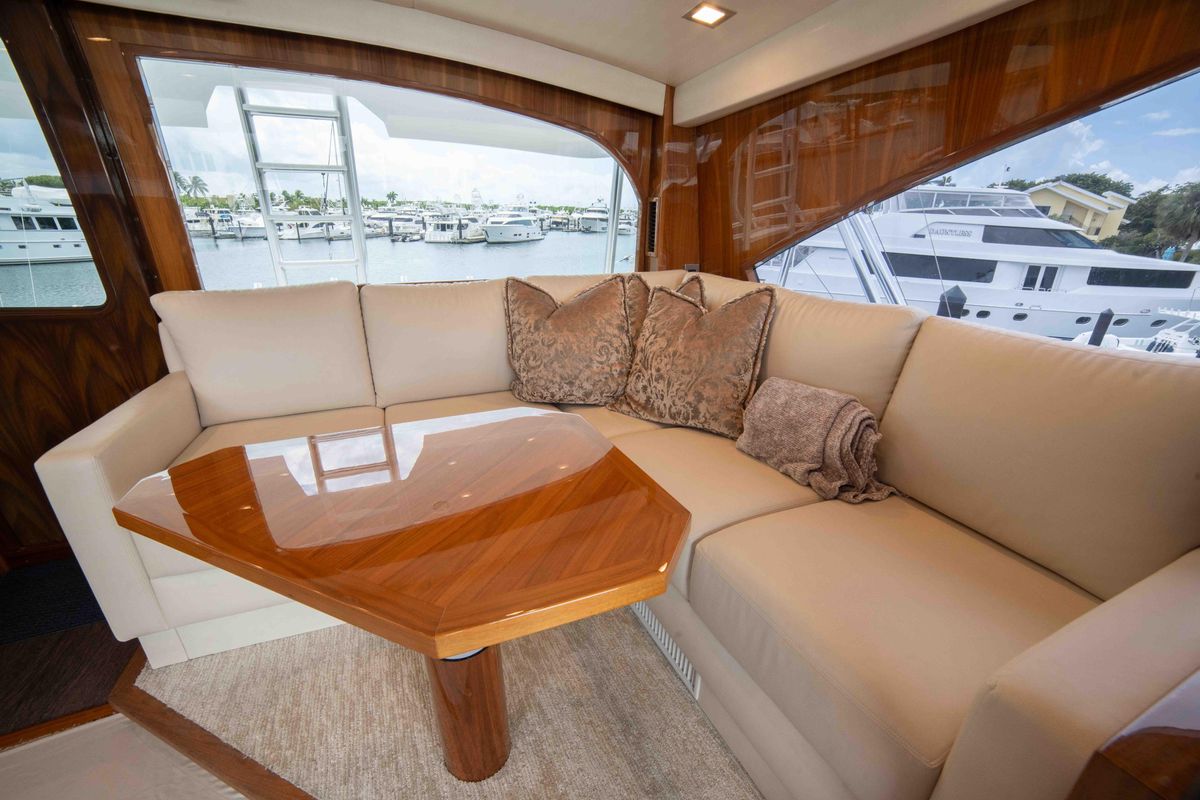 2019 Viking 72 