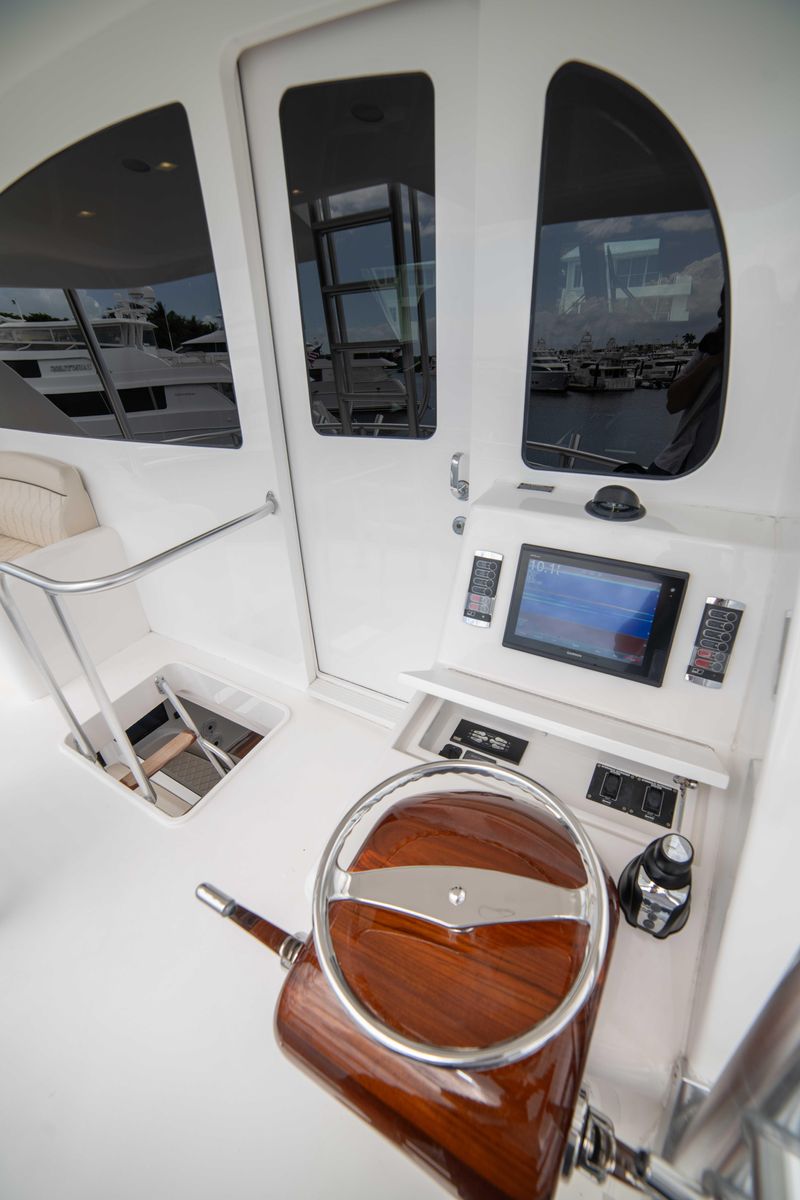 2019 Viking 72 
