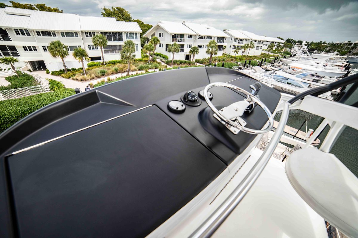 2019 Viking 72 