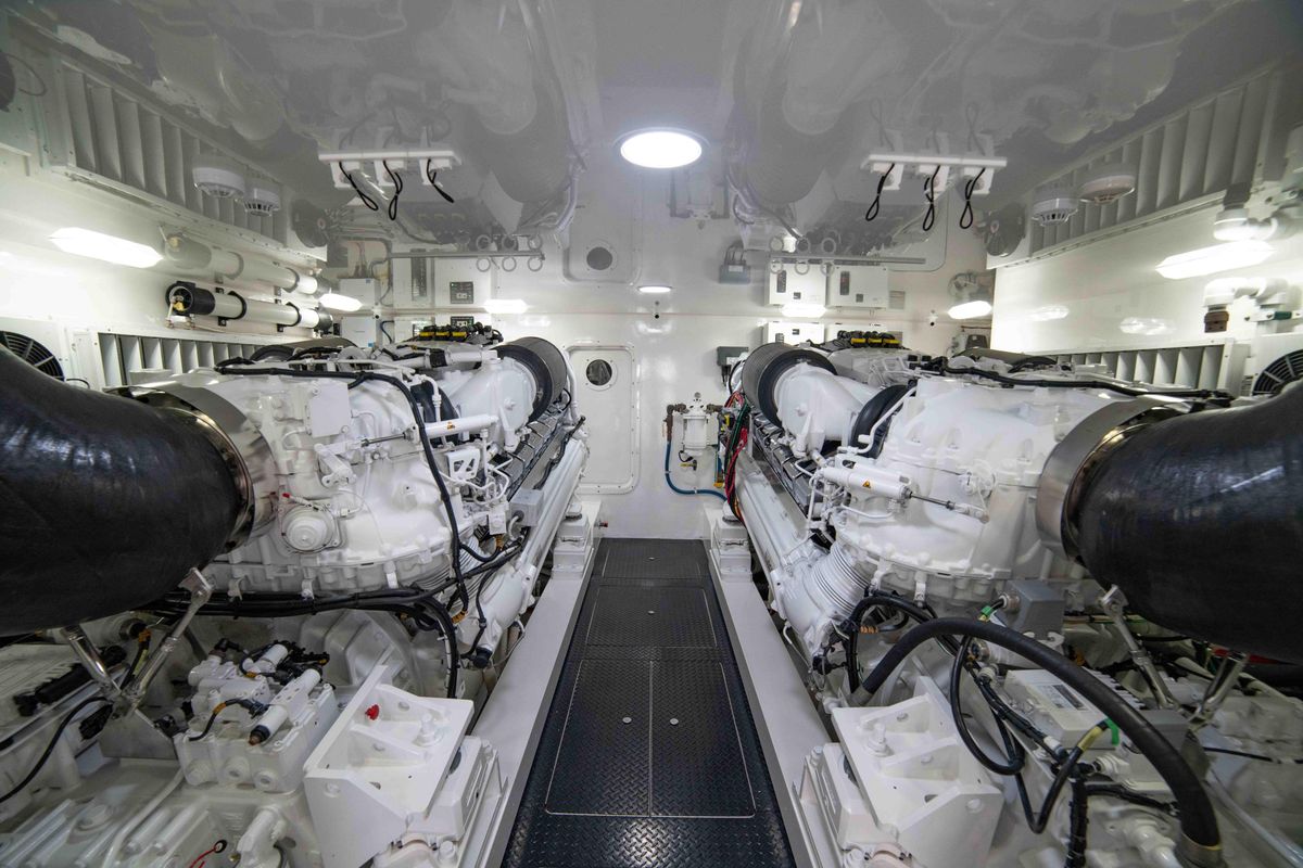 2019 Viking 72 