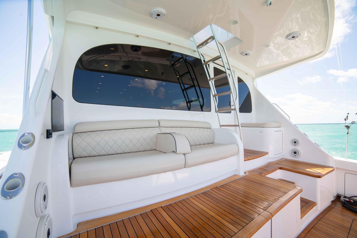 2019 Viking 72 