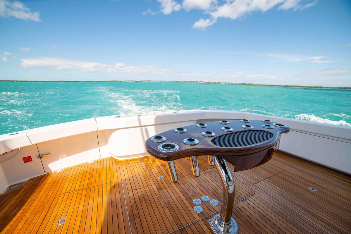 2019 Viking 72 