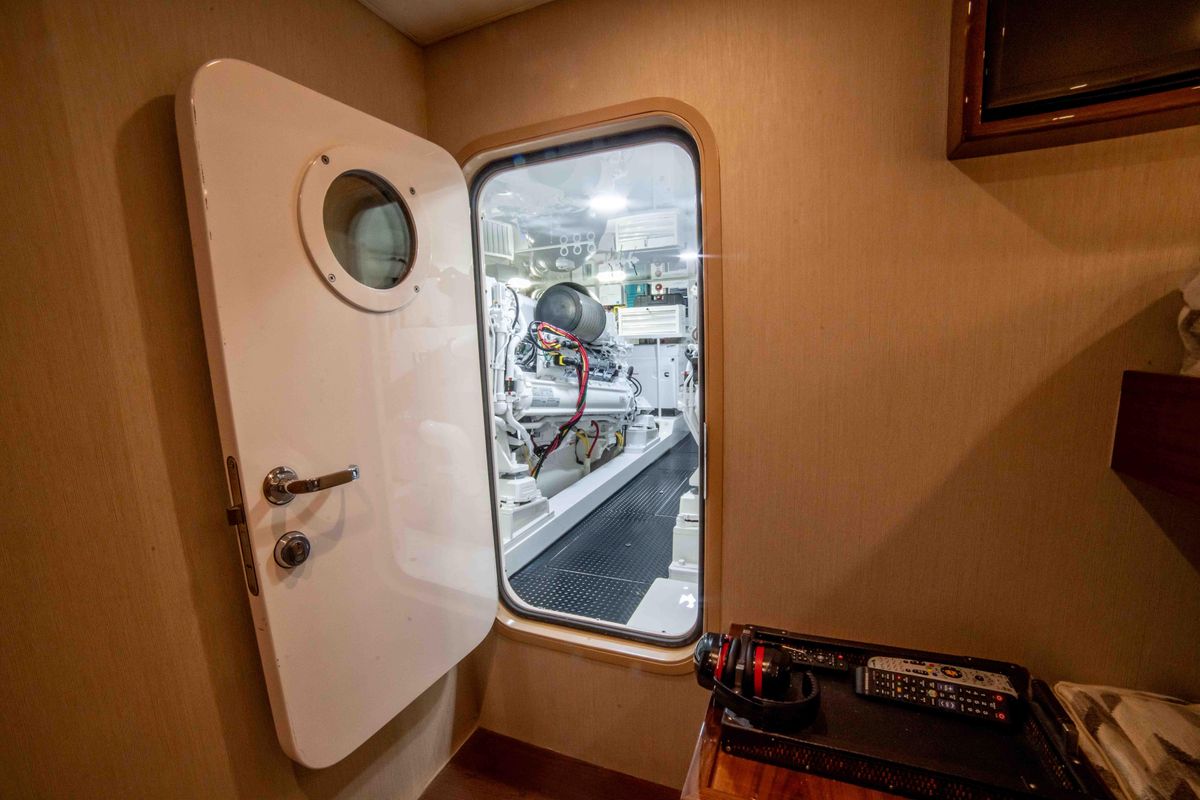 2019 Viking 72 