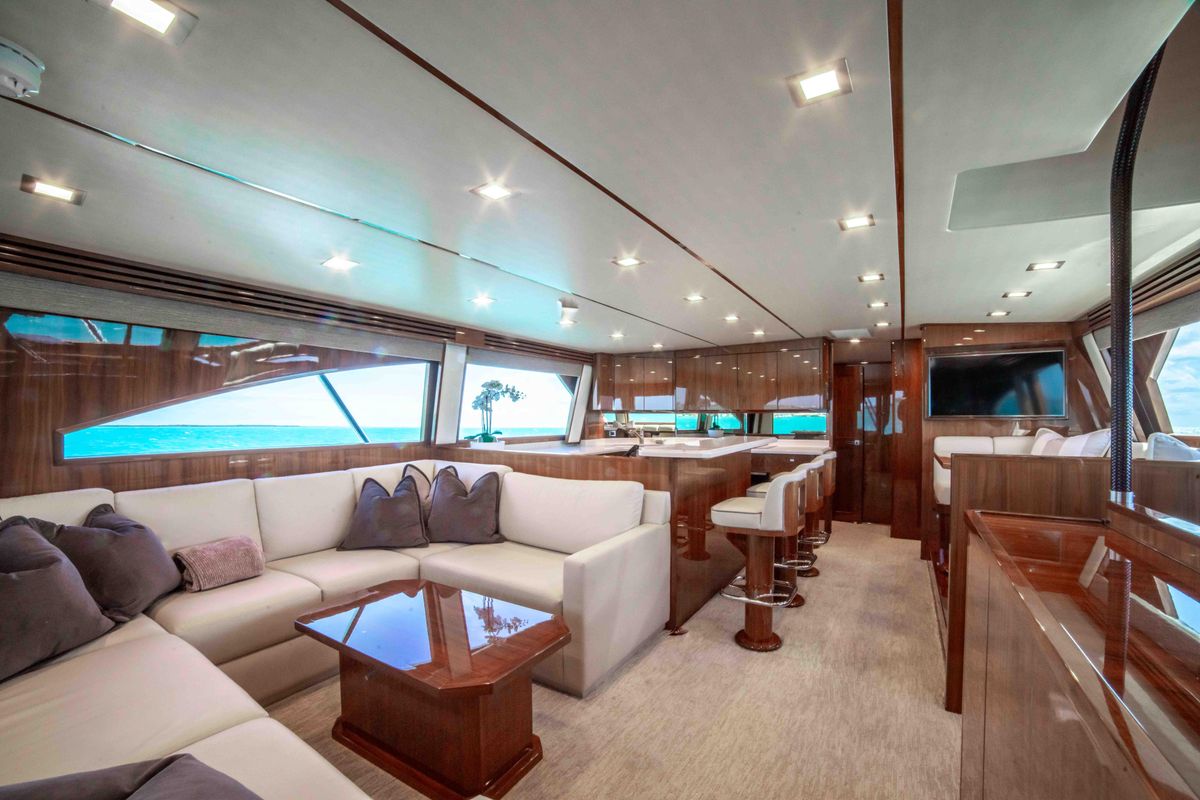 2019 Viking 72 