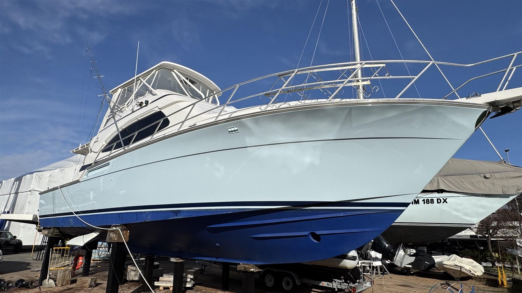 2001 Bertram 450 Convertible