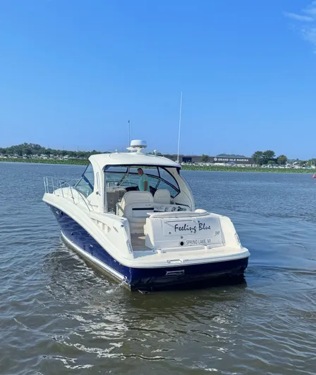 Feeling Blue Yacht Photos Pics 