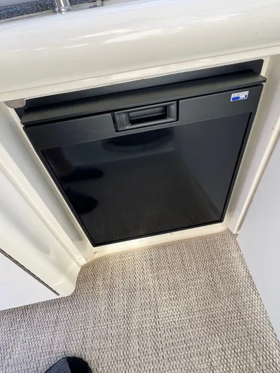 Feeling Blue Yacht Photos Pics 