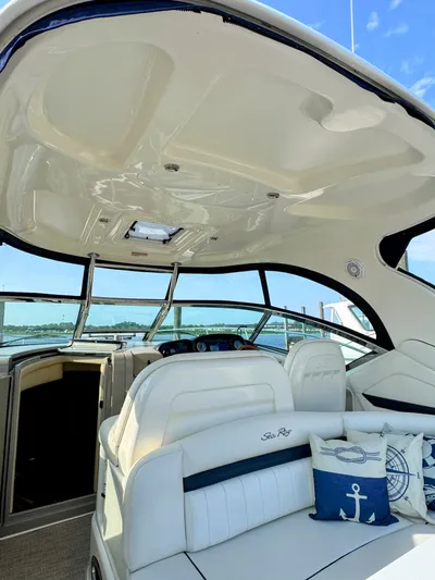 Feeling Blue Yacht Photos Pics 