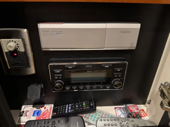 Feeling Blue Yacht Photos Pics 