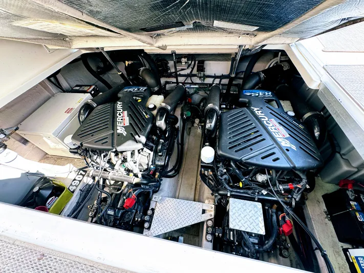 Feeling Blue Yacht Photos Pics 