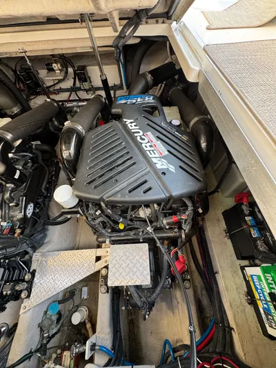 Feeling Blue Yacht Photos Pics 