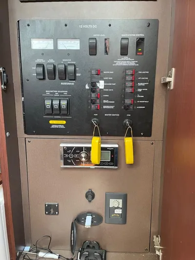 Kandoo Yacht Photos Pics 