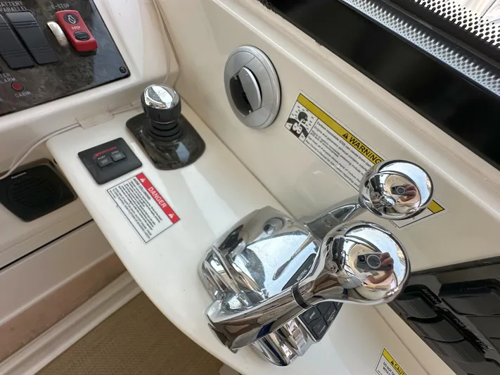 Kandoo Yacht Photos Pics 