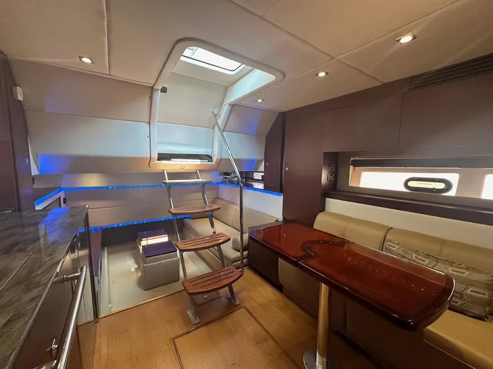 Kandoo Yacht Photos Pics 