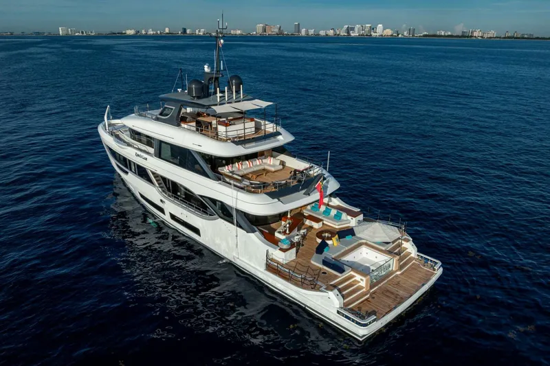 King's Lair Yacht Photos Pics Luxury Benetti 34M OASIS yacht cruising on open water, 2023 model.