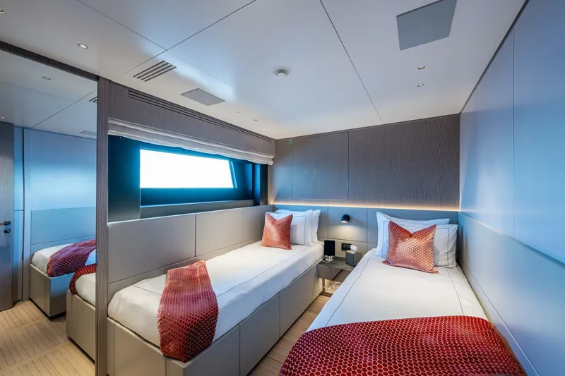 King's Lair Yacht Photos Pics 