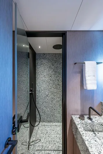 King's Lair Yacht Photos Pics 