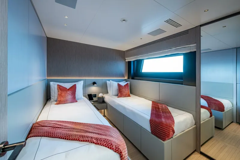 King's Lair Yacht Photos Pics 