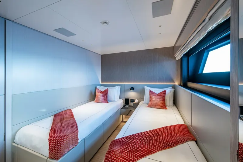 King's Lair Yacht Photos Pics 