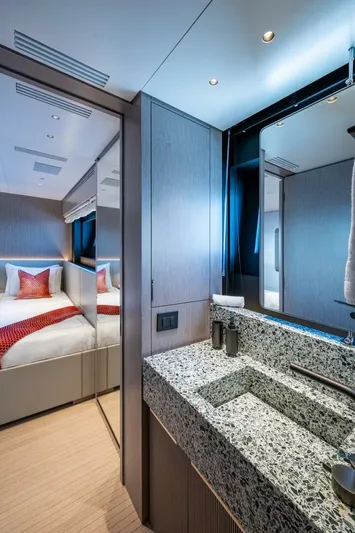 King's Lair Yacht Photos Pics 