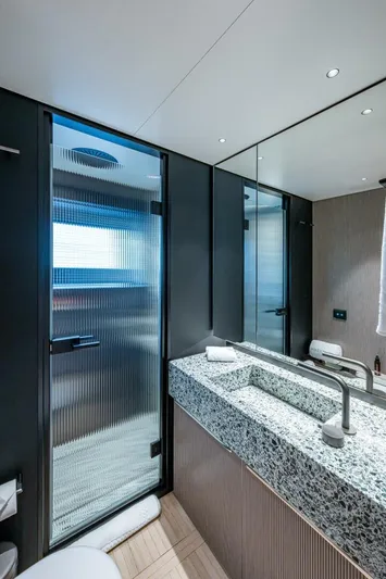 King's Lair Yacht Photos Pics 