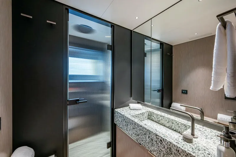 King's Lair Yacht Photos Pics 