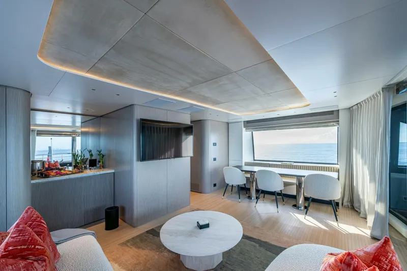 King's Lair Yacht Photos Pics 