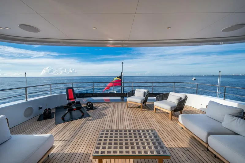 King's Lair Yacht Photos Pics 