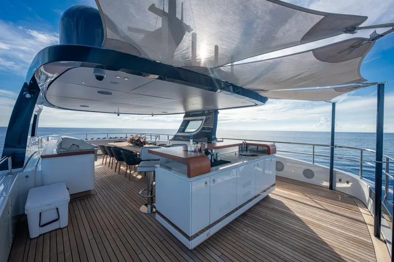 King's Lair Yacht Photos Pics 