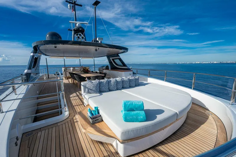 King's Lair Yacht Photos Pics 