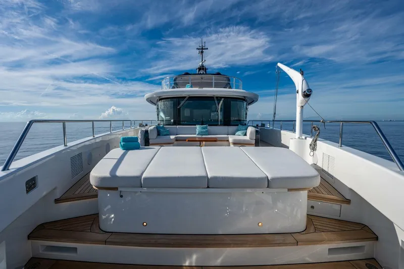 King's Lair Yacht Photos Pics 