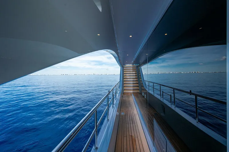 King's Lair Yacht Photos Pics 