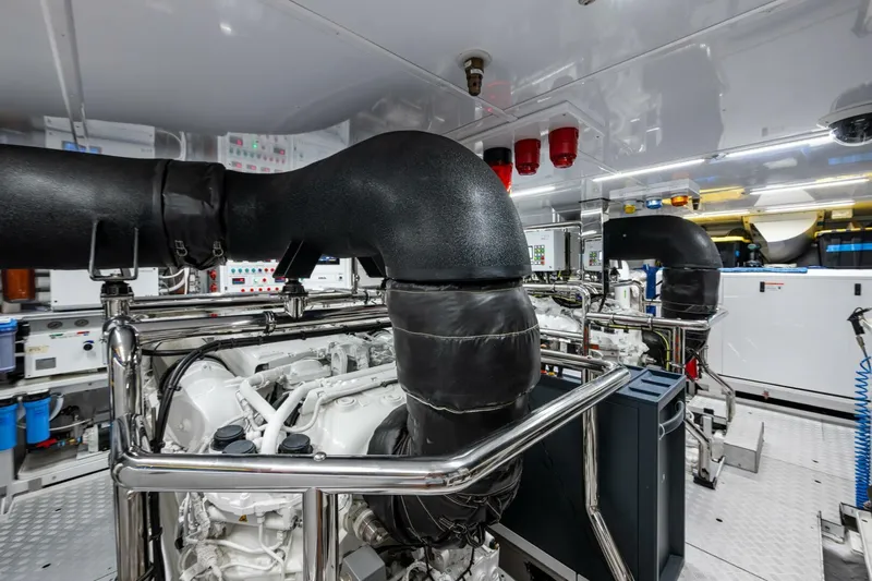 King's Lair Yacht Photos Pics 