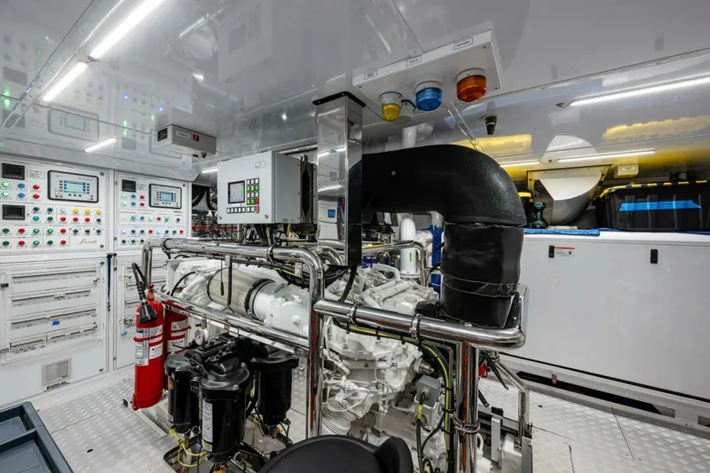 King's Lair Yacht Photos Pics 