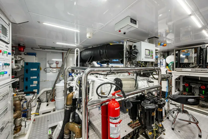 King's Lair Yacht Photos Pics 