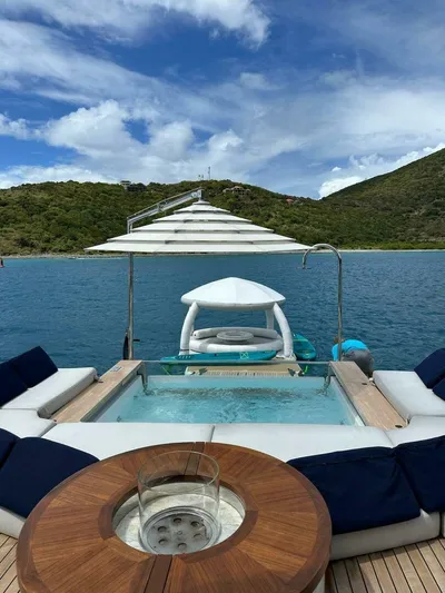 King's Lair Yacht Photos Pics 