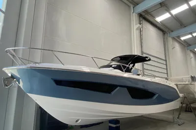 Sessa Marine Key Largo 34 Outboard Line