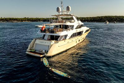 Yacht